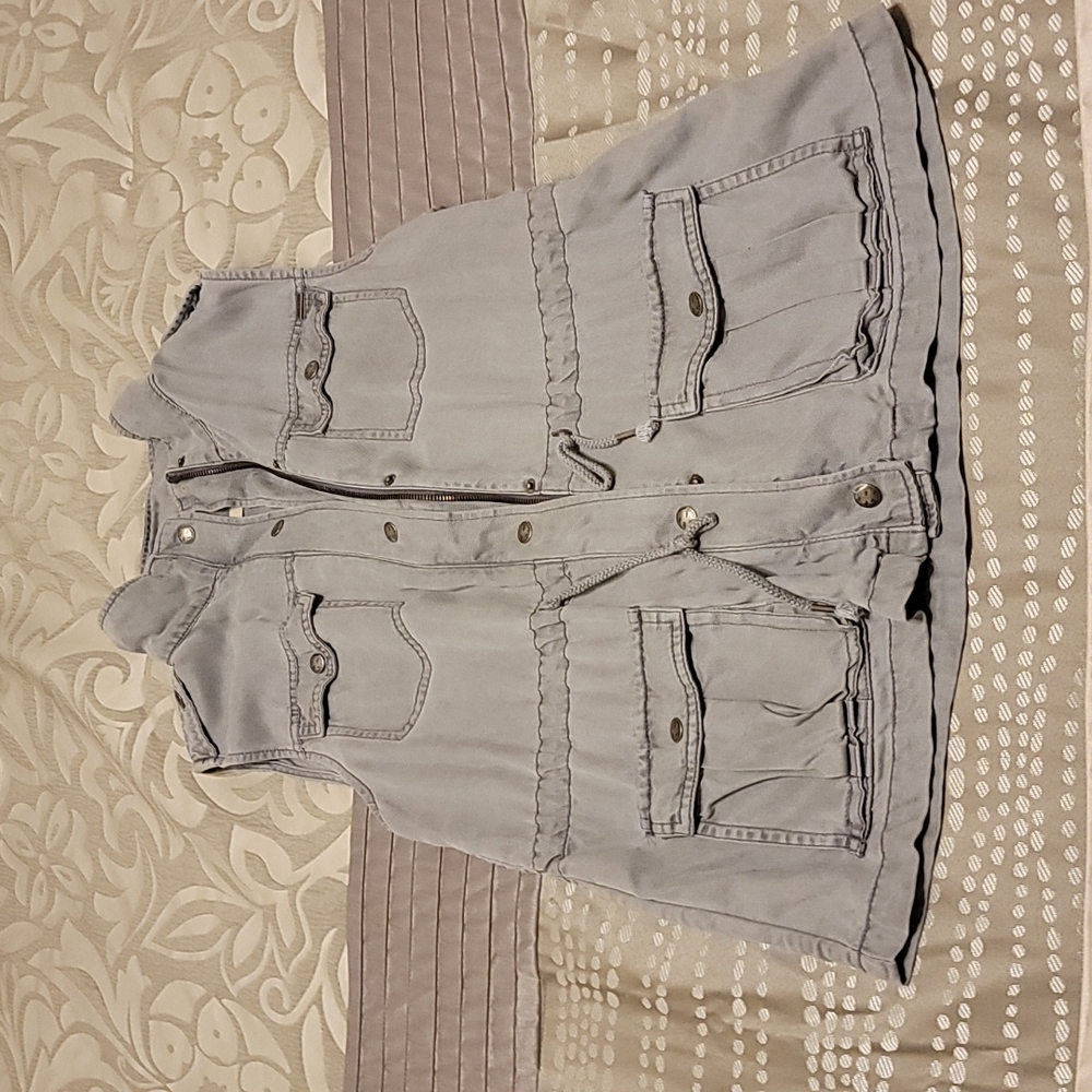 Max Jeans gray vest sz M NEW